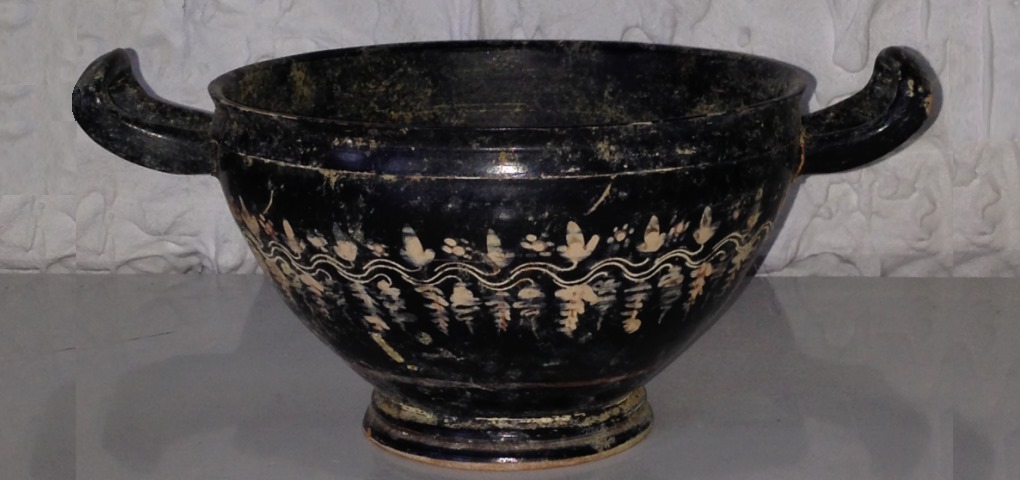 Skiphos nero vaso a policromo 4^ s.a.c. Italiota